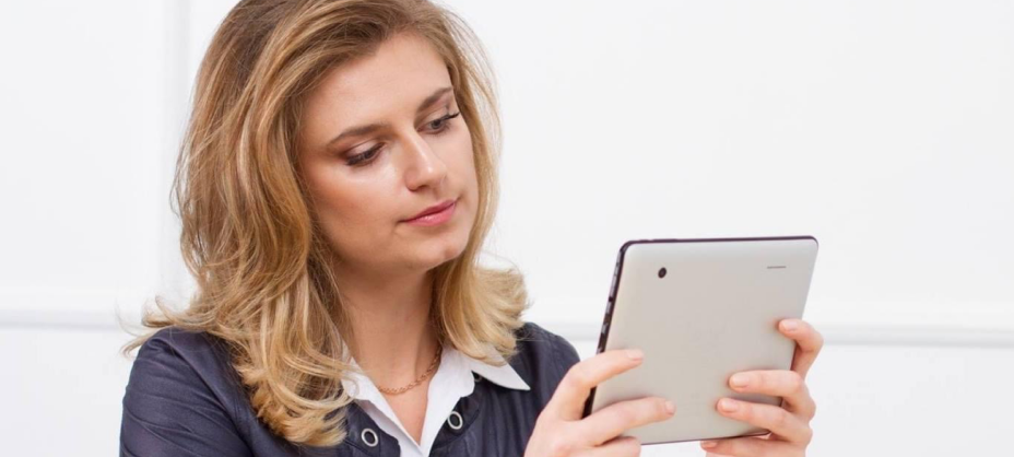 woman on ipad